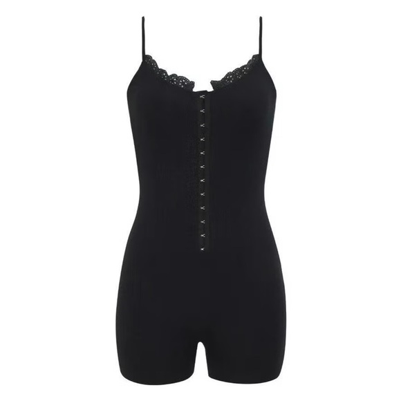 Frankie’s Bikinis X Sydney Sweeney Annabella Pointelle Romper Small New With Tag - Picture 6 of 13